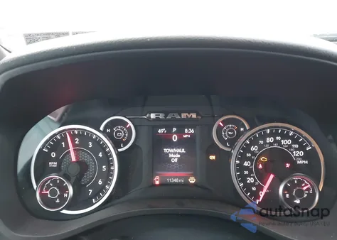 2025 Ram 1500 Big Horn 4X4 6'4 Box z USA, uszkodzony, nr VIN 1C6SRFMP8SN737615